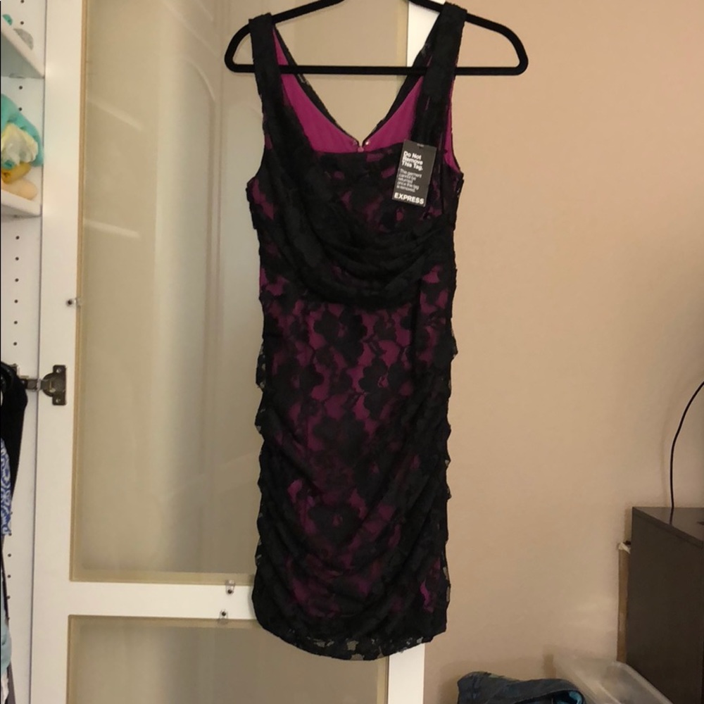 🆕 NWT Express Lace draped dress size 6